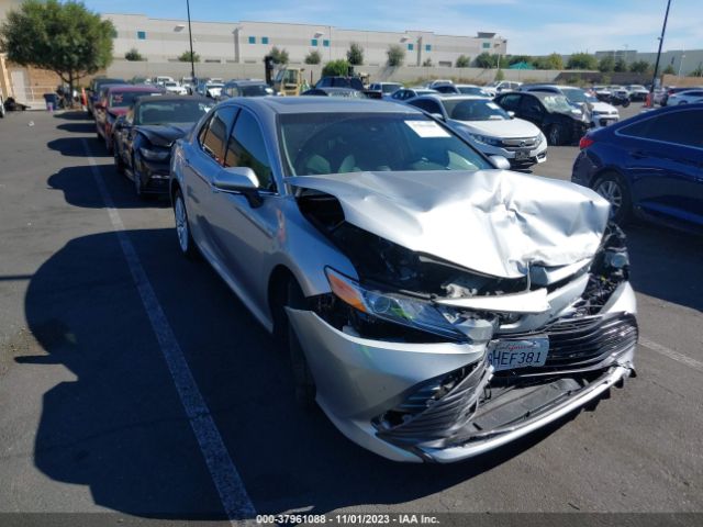2018 toyota camry hybrid