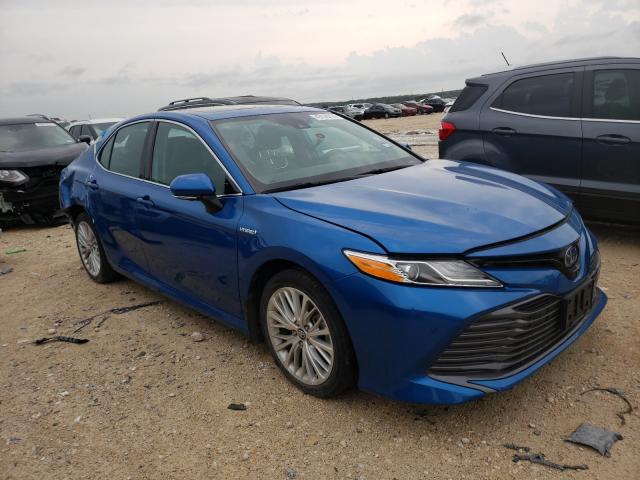 2019 toyota camry