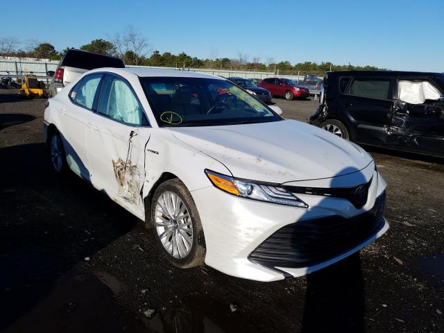 2017 toyota camry hybr