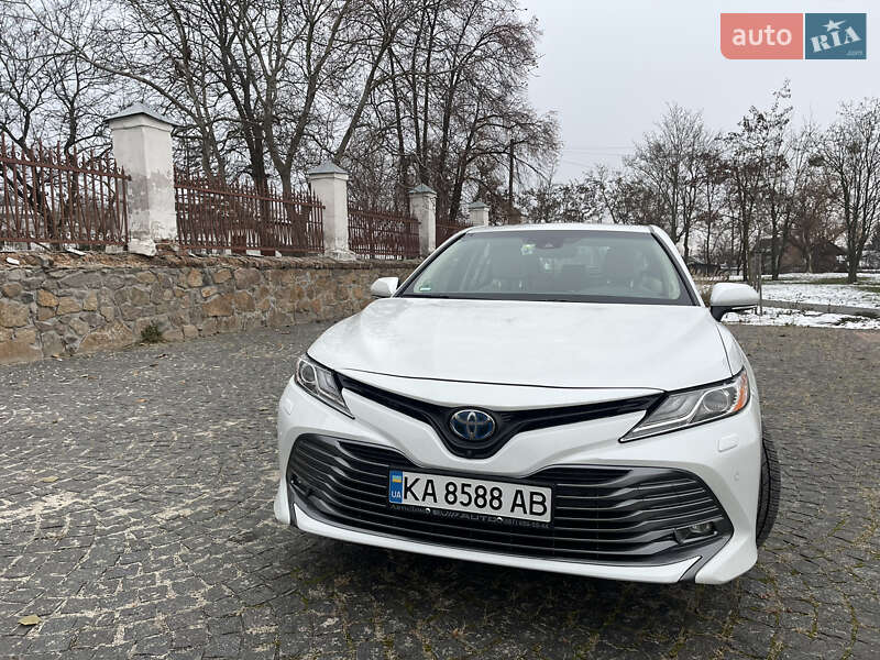 2018 toyota camry
