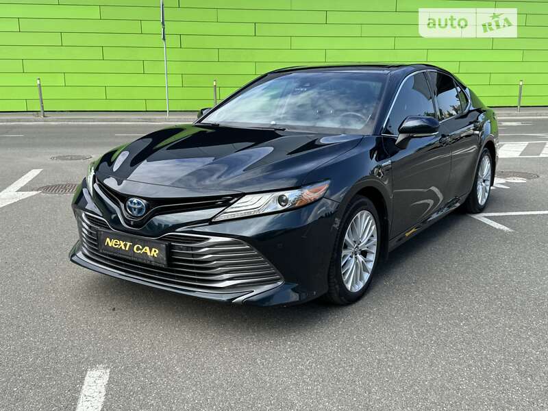 2018 toyota camry