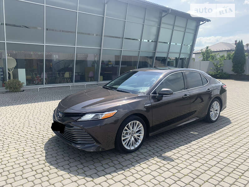 2018 toyota camry