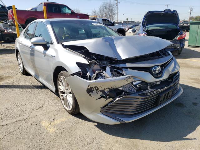 2018 toyota camry hybr