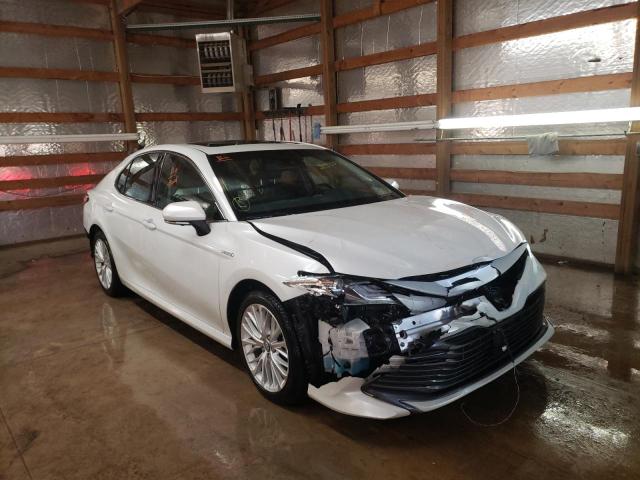 2018 toyota camry hybr