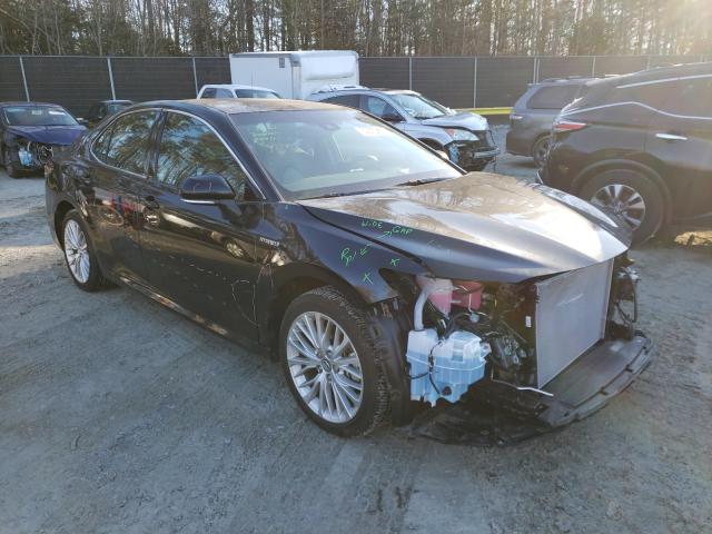 2018 toyota camry hybr