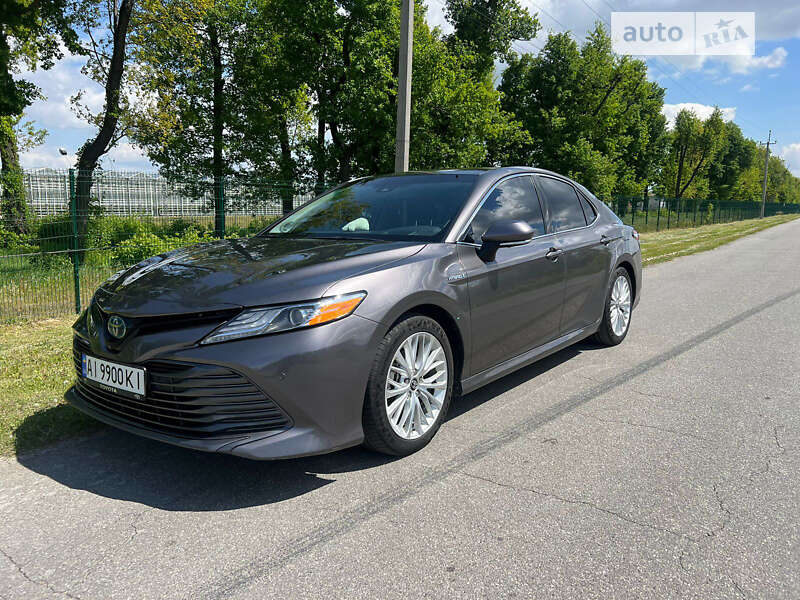 2018 toyota camry