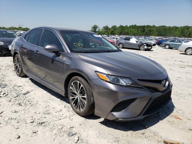 2018 toyota camry hybr