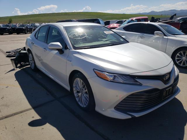 2018 toyota camry hybr