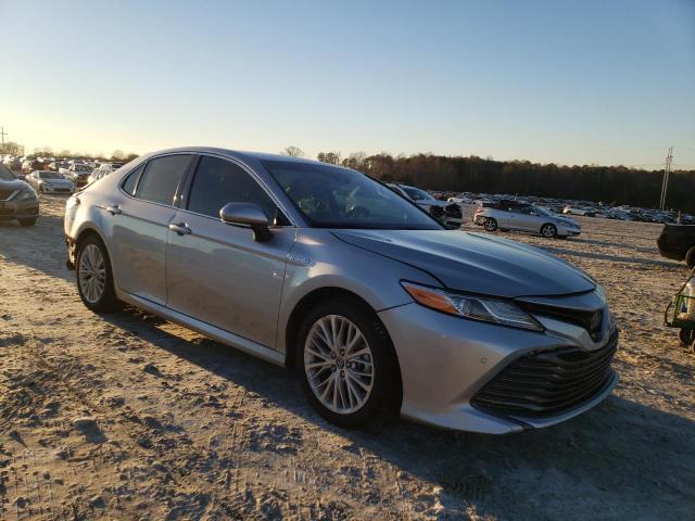 2018 toyota camry hybr