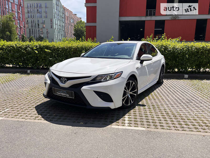 2018 toyota camry