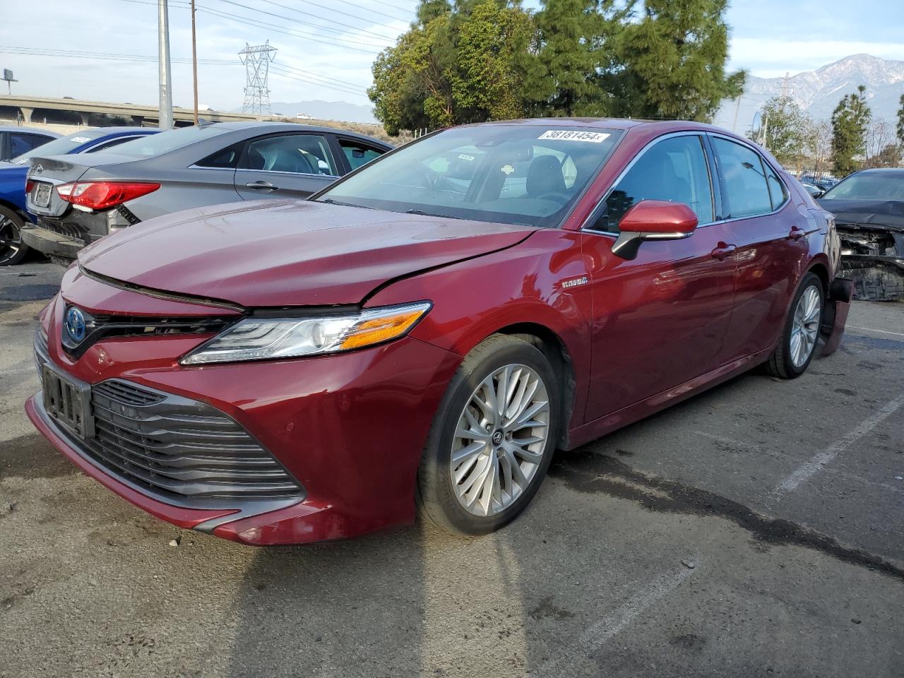 2018 toyota camry hybrid