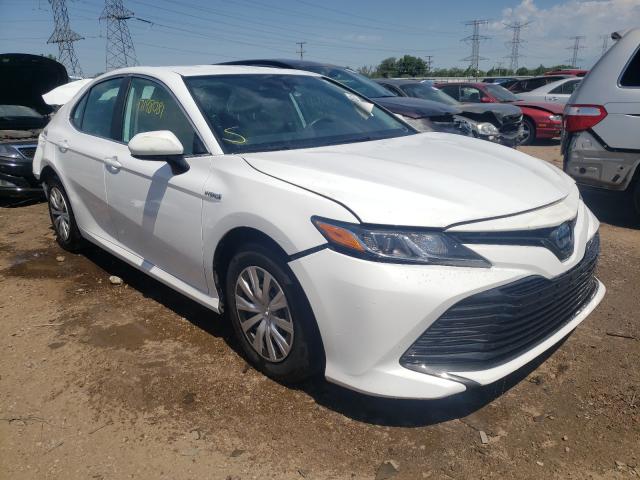 2019 toyota camry le