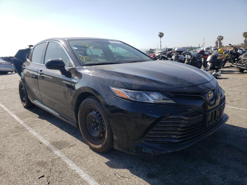 2019 toyota camry le