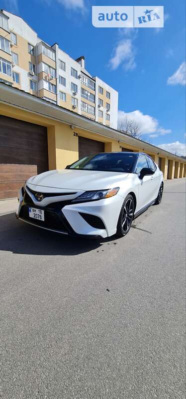 2017 toyota camry