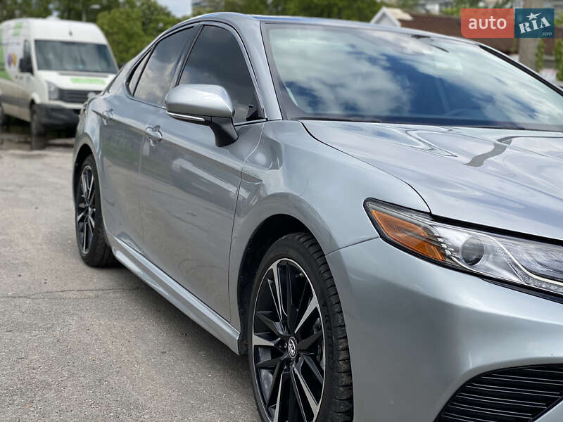 2018 toyota camry