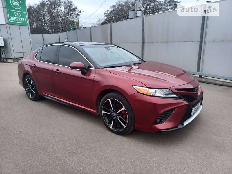 2018 toyota camry