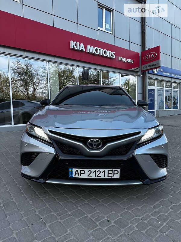 2018 toyota camry