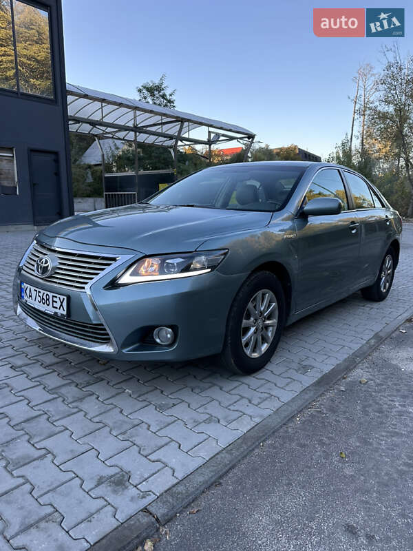 2011 toyota camry