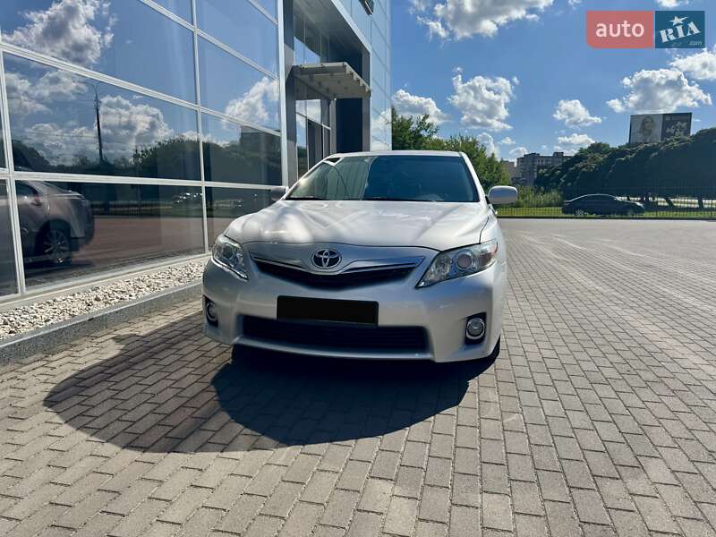 2011 toyota camry