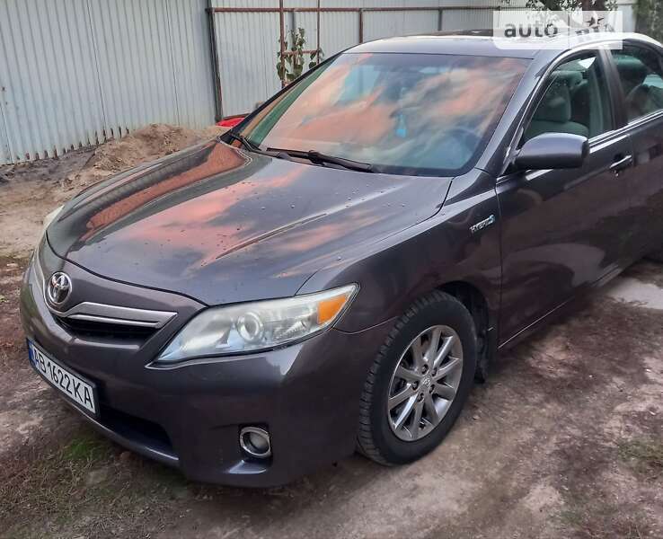 2010 toyota camry