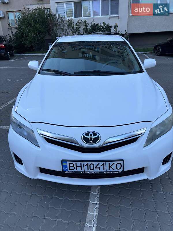 2010 toyota camry