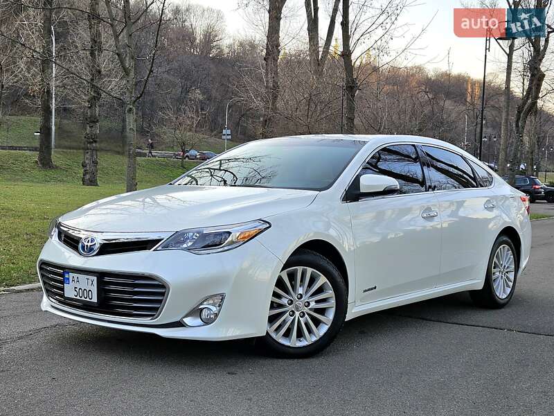 2013 toyota avalon