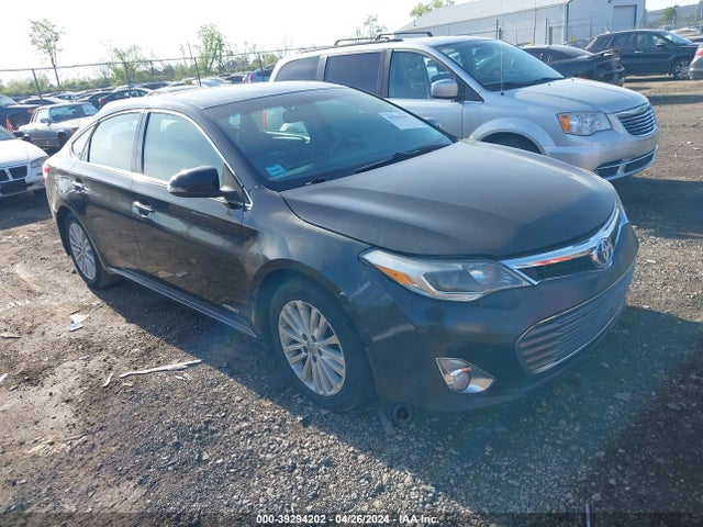 2013 toyota avalon hybrid