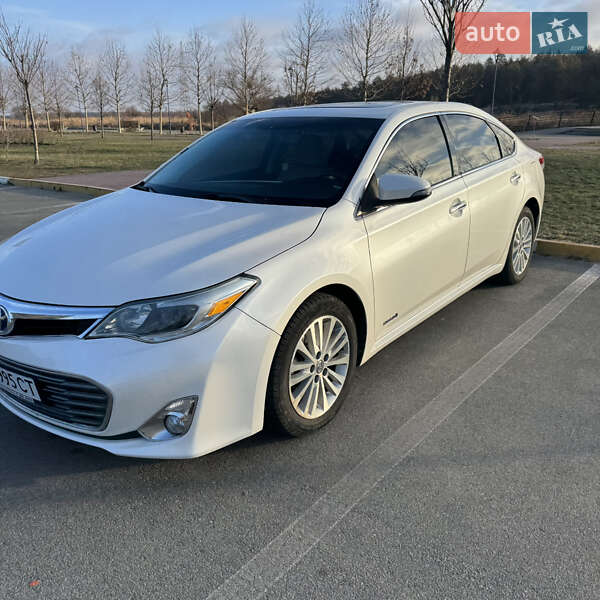 2014 toyota avalon hybrid limited
