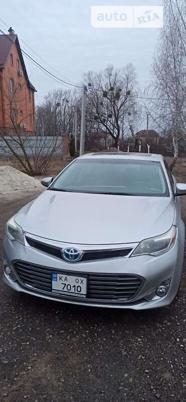 2013 toyota avalon