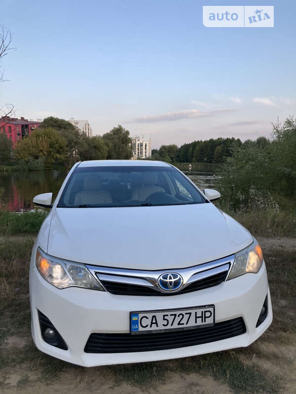 2013 toyota camry