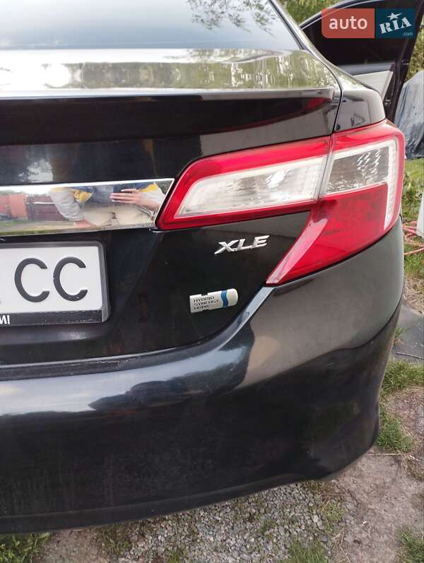 2013 toyota camry