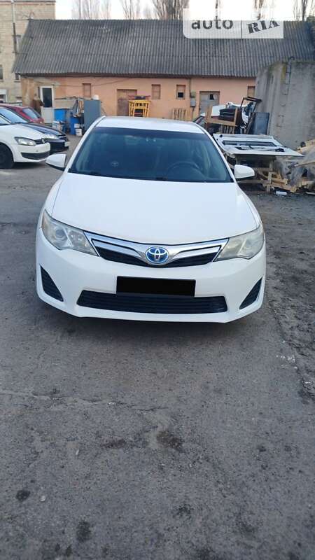 2013 toyota camry