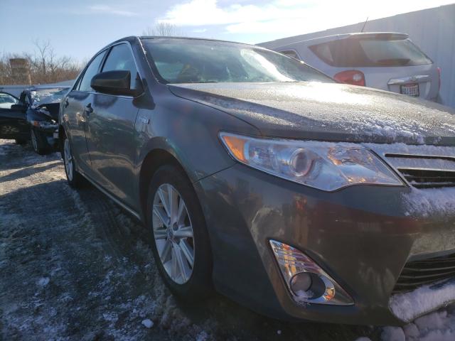 2013 toyota camry hybr