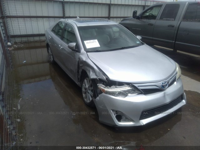 2014 toyota camry hybrid