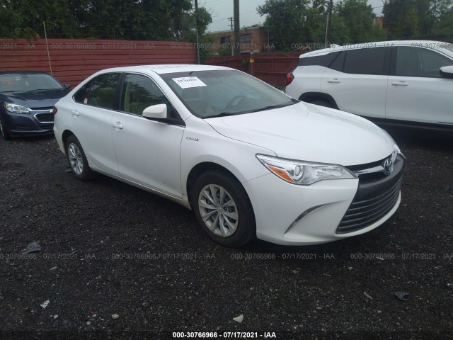 2016 toyota camry hybrid