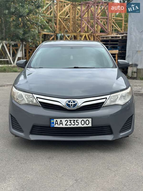 2013 toyota camry