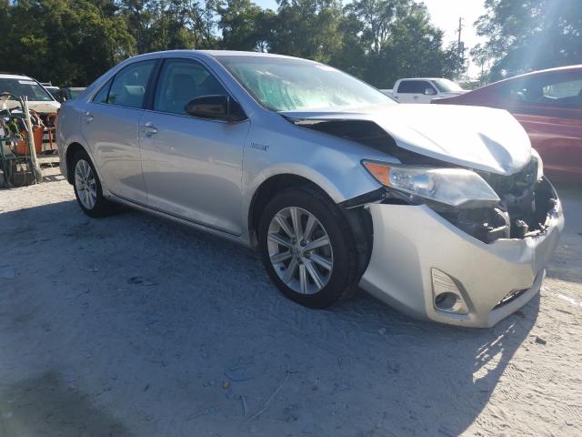 2013 toyota camry hybr
