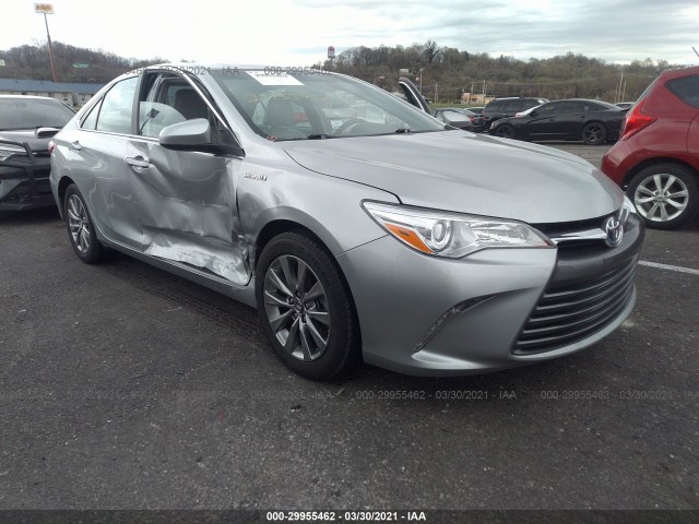 2016 toyota camry