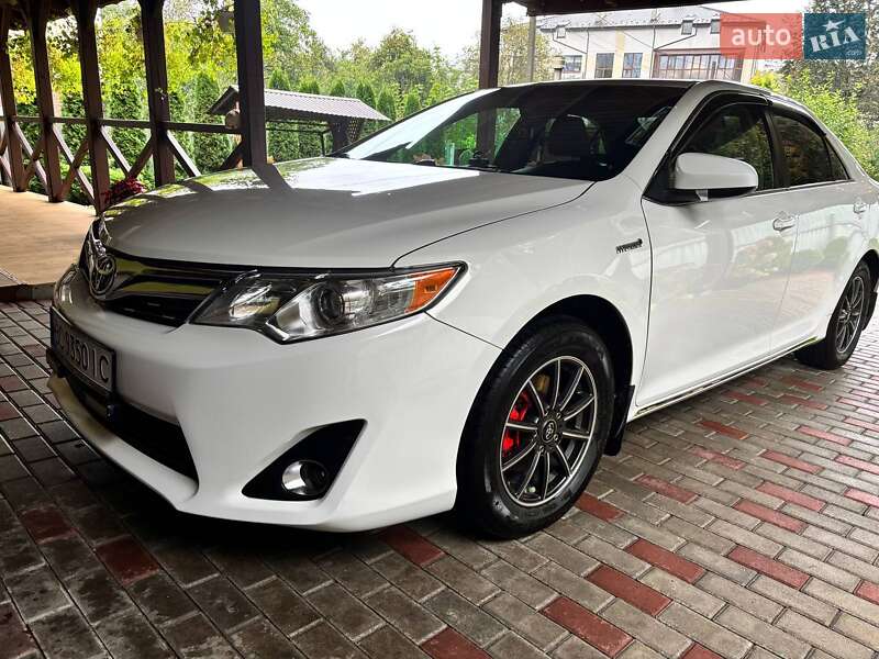 2013 toyota camry