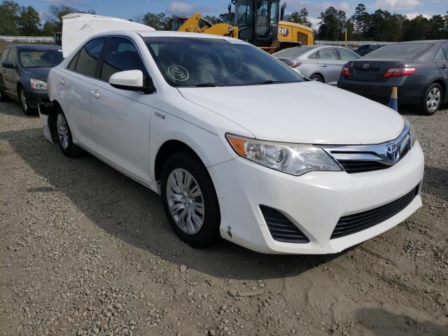 2014 toyota camry hybr