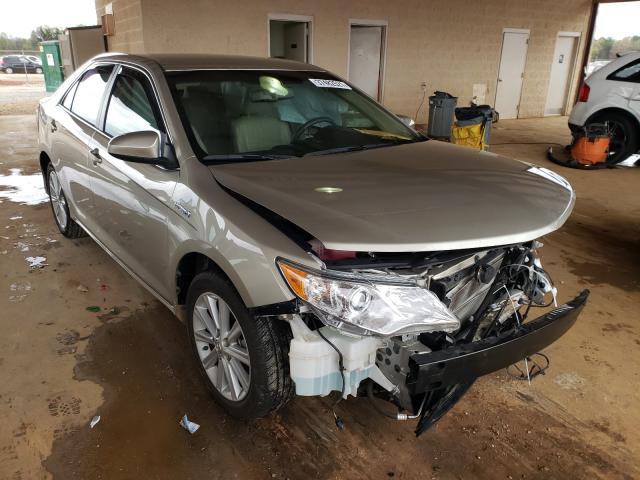 2014 toyota camry hybr