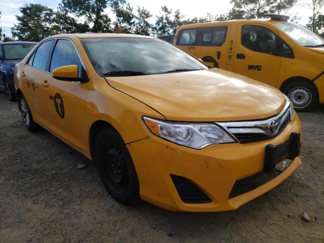 2014 toyota camry hybr