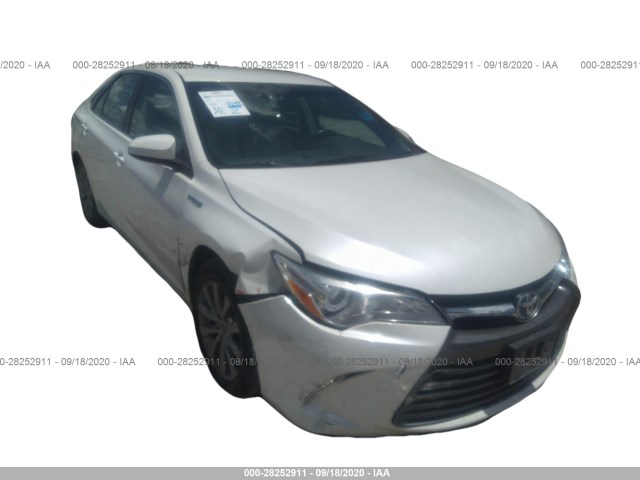 2015 toyota camry hybrid