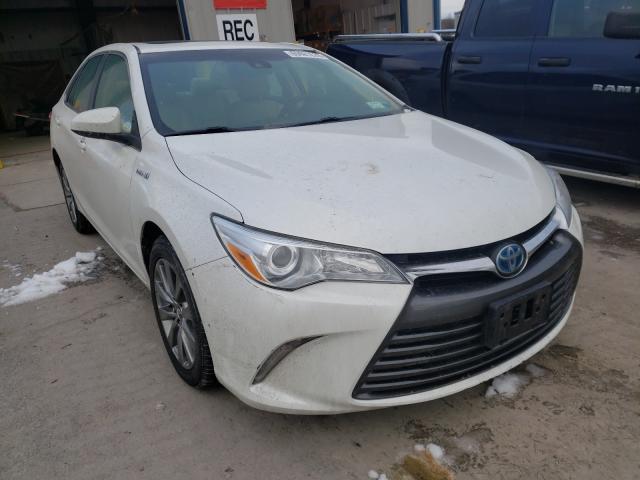 2016 toyota camry hybr