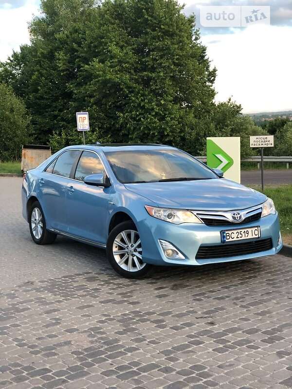 2012 TOYOTA Camry