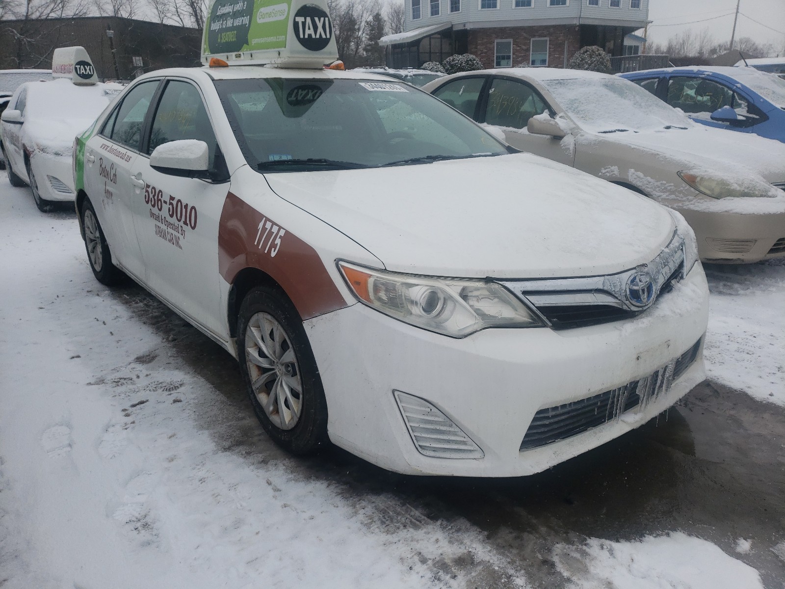 2014 toyota camry hybr