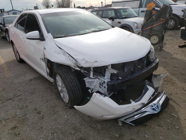 2014 toyota camry hybr