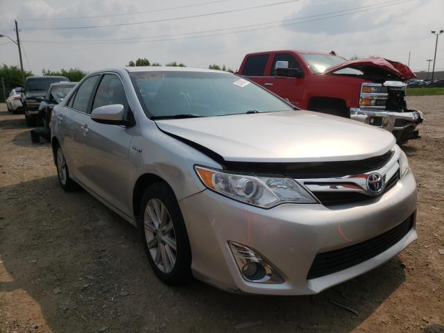 2014 toyota camry hybr