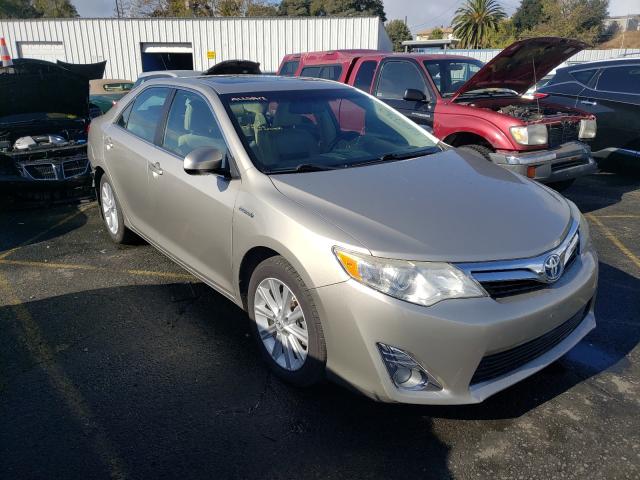 2013 toyota camry hybr