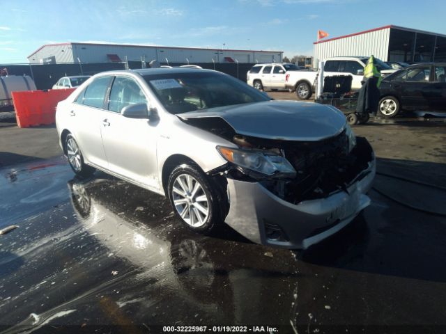 2014 toyota camry hybrid